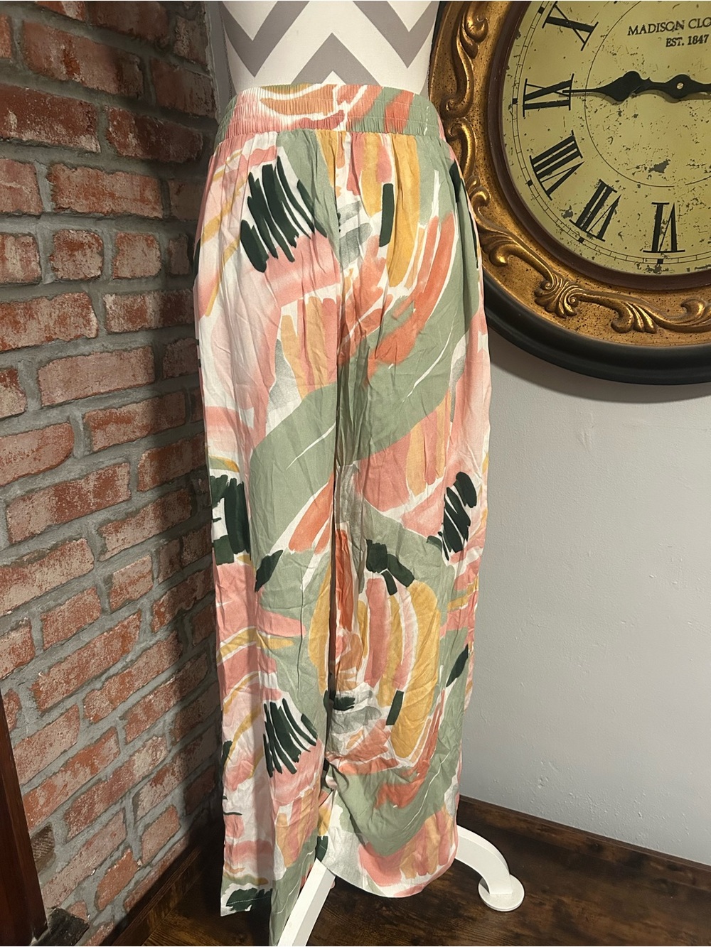 Milk & Honey • Colorful Paint Stroke Wide Leg Trousers - Picture 3 of 4